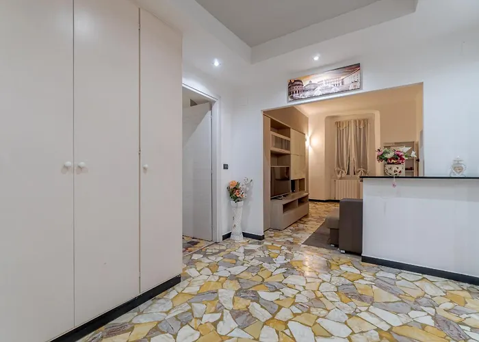 Guesthost - Porto Antico Functional & Roomy Flat *