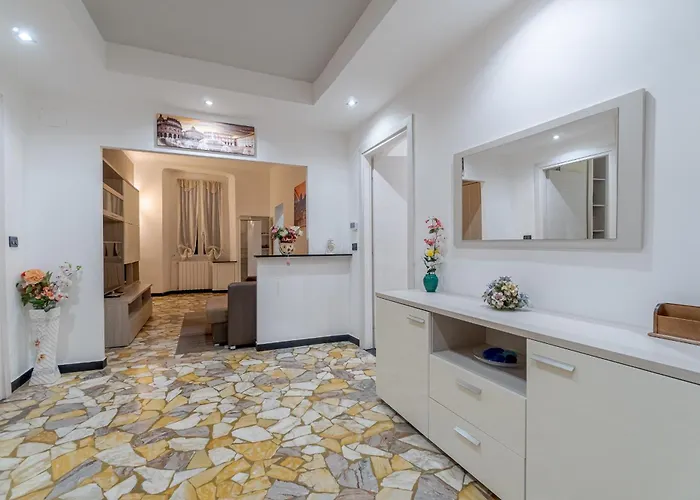 Guesthost - Porto Antico Functional & Roomy Flat Apartmán *