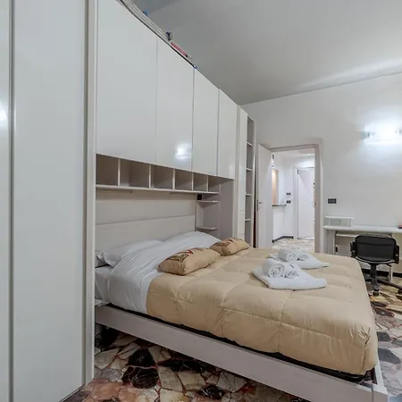 Guesthost - Porto Antico Functional & Roomy Flat Genova